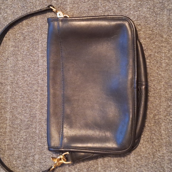 Make Me An Offef I CANT REFUSE! Coach vintage Purse - Picture 2 of 14